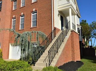 42762 Locklear Ter, Chantilly, VA 20152