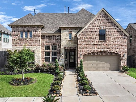 2nd image of 8715 Silver Crest Lane