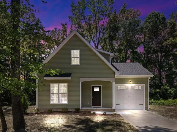 93 Mitchner Dr, Wilsons Mills, NC 27577