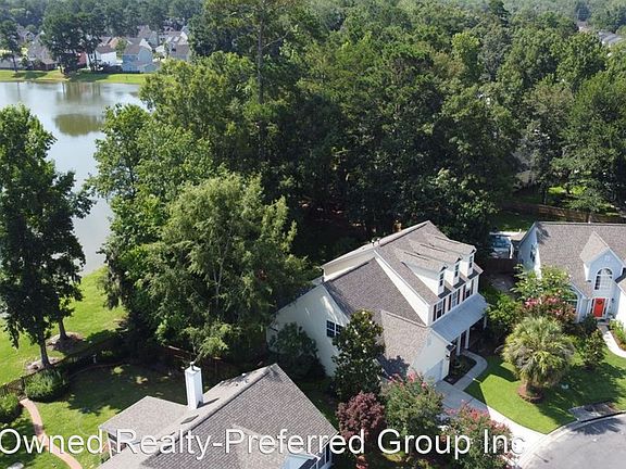 3rd image of 824 Johnnie Dodds Blvd