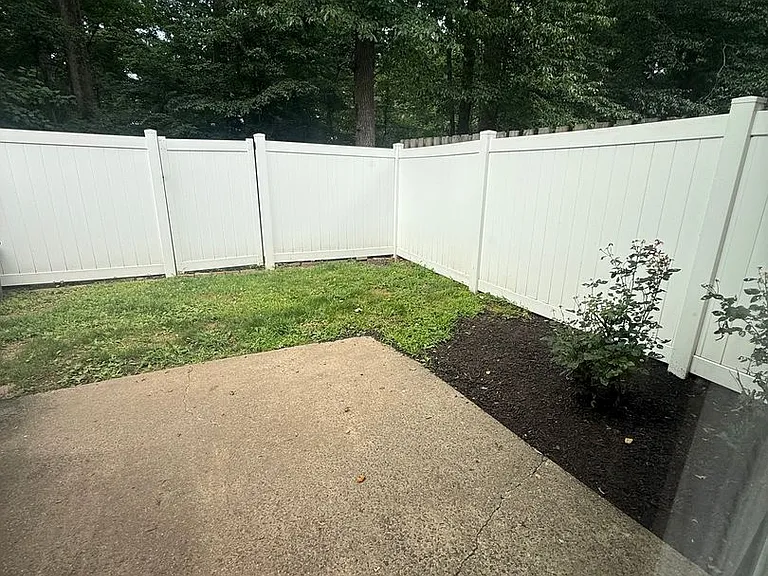65 Constitution Ave — Photo 8
