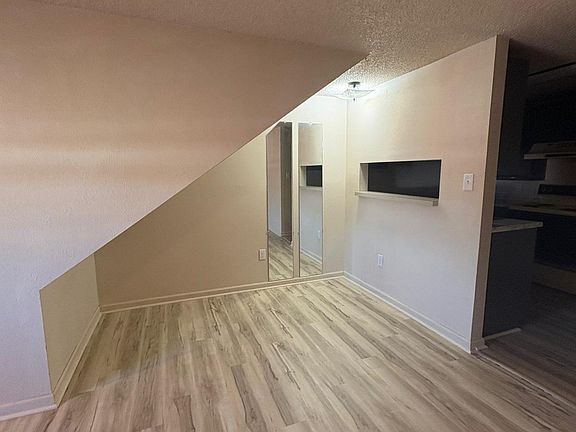 2nd image of 108 N Market St #9