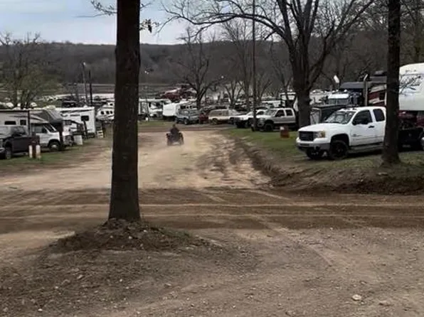 122 Club House Dr, De Queen, AR 71832