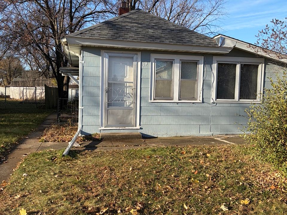 1st image of 119 7th Ave NE
