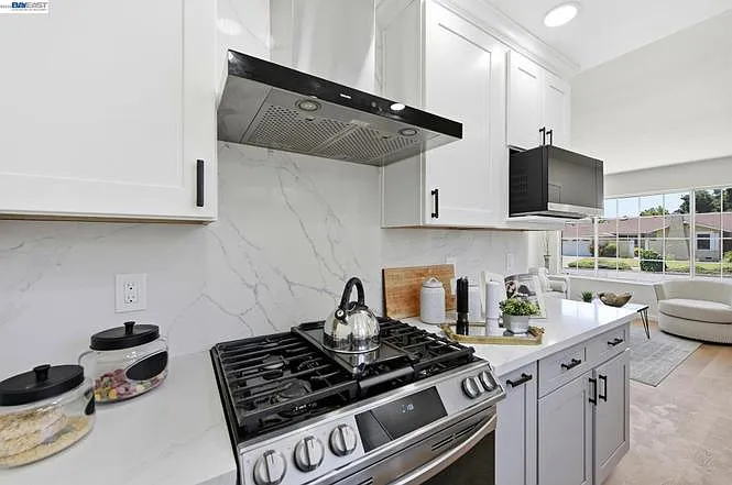 46718 Bradley St — Photo 8