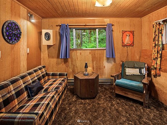5th image of 10236 Foss River Place