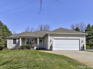 11157 Stanton St, West Olive, MI 49460