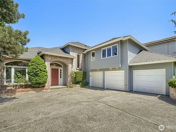 2nd image of 15810 SE 45th Place