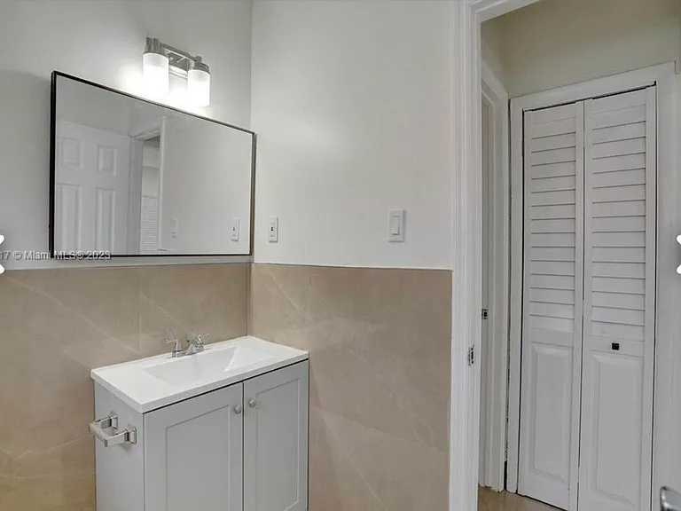 6720 Coolidge St #1 — Photo 14