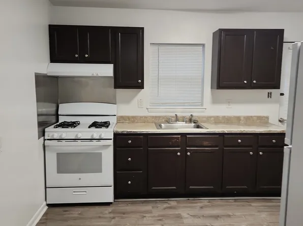 122 N Highland Ave APT 2, Baltimore, MD 21224