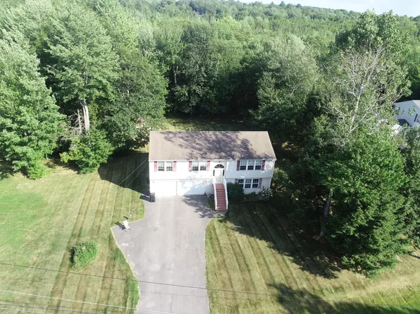 35 Hardwood Drive, Hermon, ME 04401