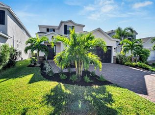6137 Voyagers Pl, Apollo Beach, FL 33572