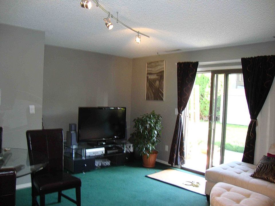 1st image of 418 Hawaii Ct