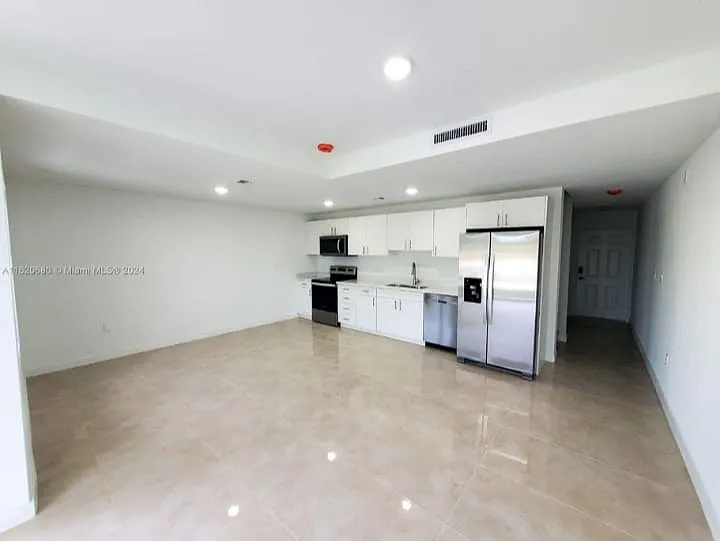 SW 261st Ter, Homestead — Photo 2