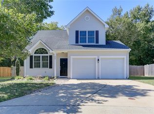 625 Windward Dr, Chesapeake, VA 23320
