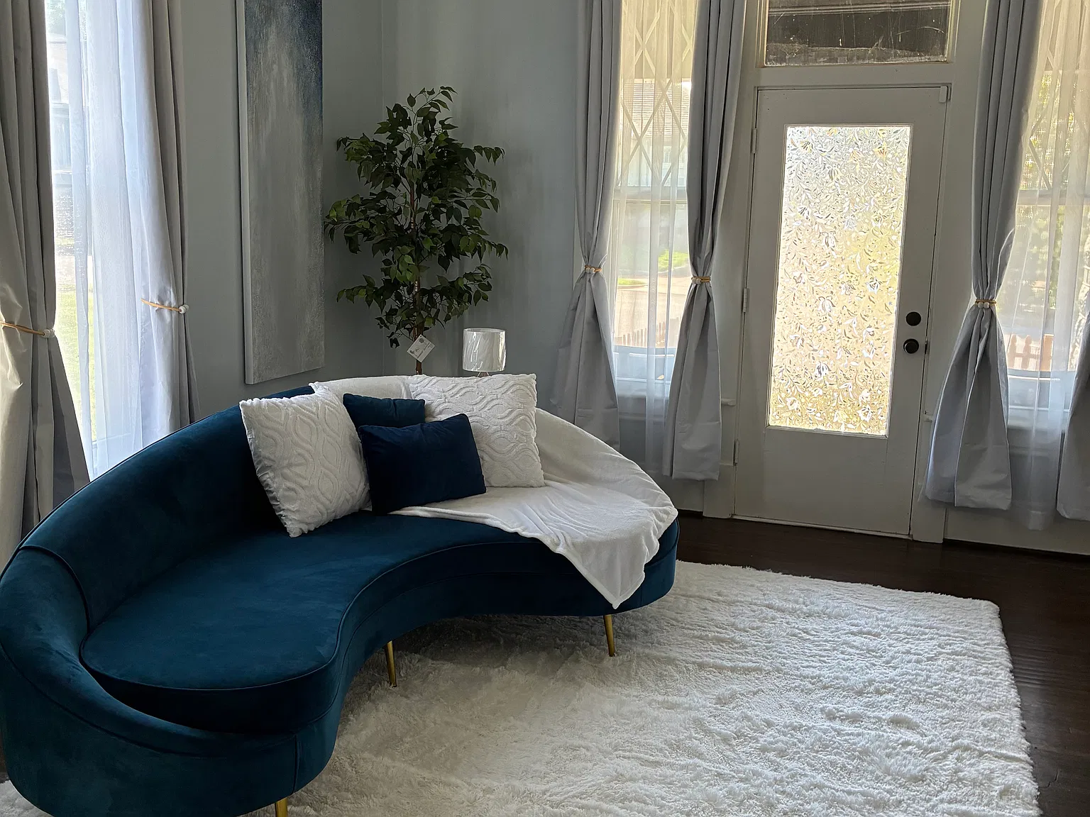 4 bed, 3612 sqft, $3,695 — Photo 3