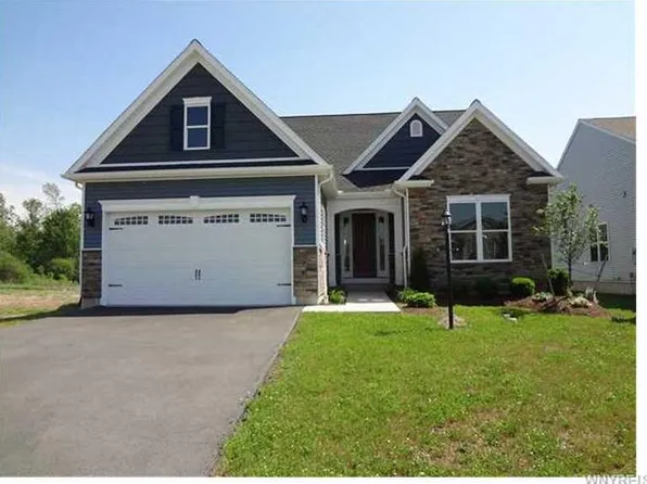138 Dockside Pkwy, East Amherst, NY 14051