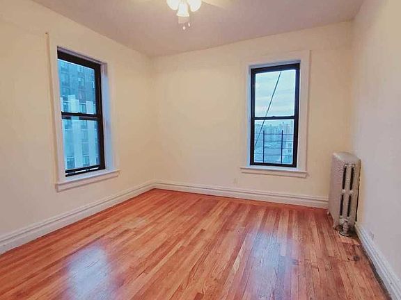4th image of 2721 Morris Ave APT 4D