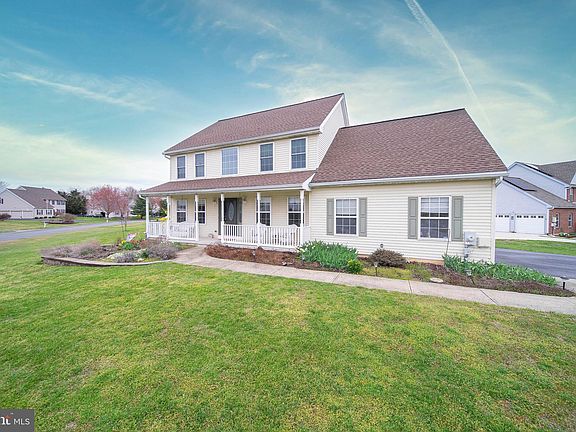 2nd image of 1 Widgeon Ct