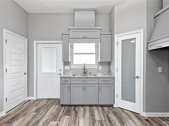5th image of 4804 Wynn Dr