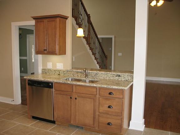 5th image of 8 Willowbrook Lot 8