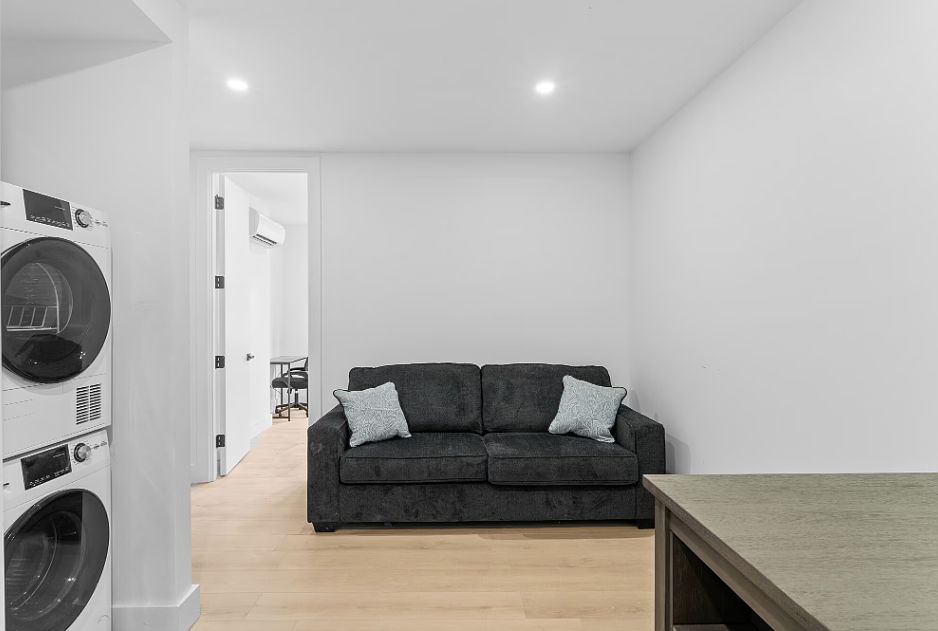 1st image of 25 Gibbs St Suite 116