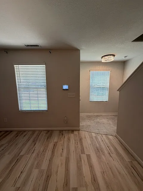 2 bed, 2.5 bath, 1027 sqft, $1,500 — Photo 4