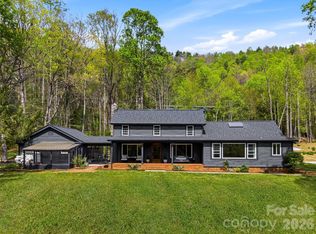51 Mark Twain Rd, Asheville, NC 28805