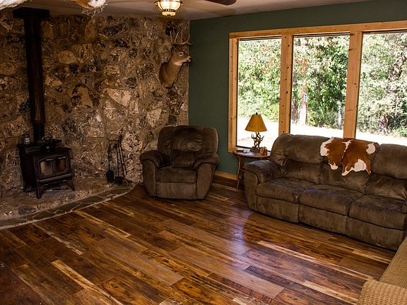 2nd image of 21143 Payton Ln