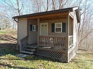 304 Lakeview Rd, Ford City, PA 16226