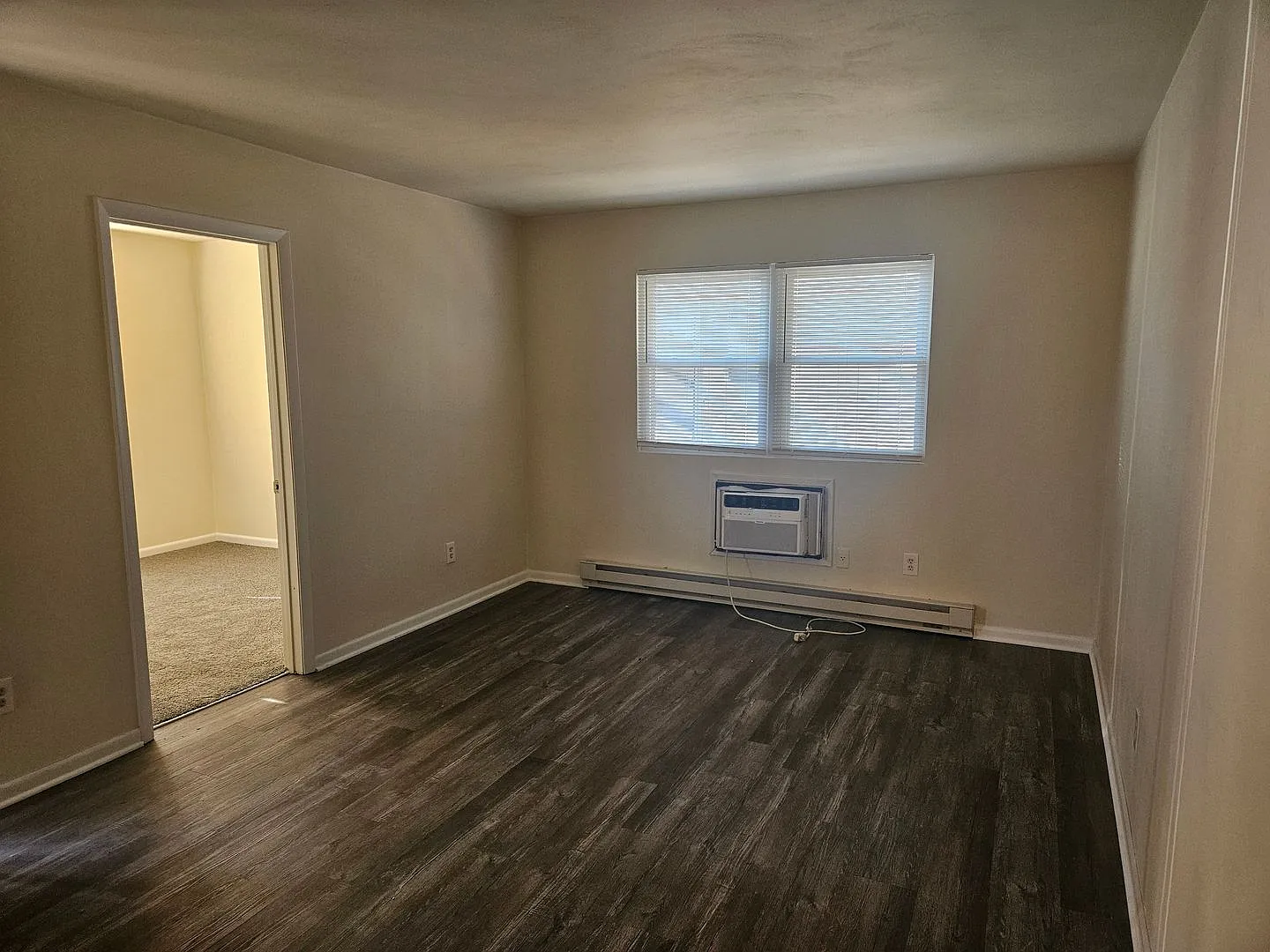 d1132v — Photo 3