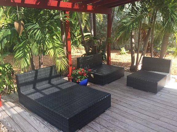 5th image of 121 Plantation Shores Dr