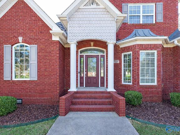 2nd image of 17294 Hubert St