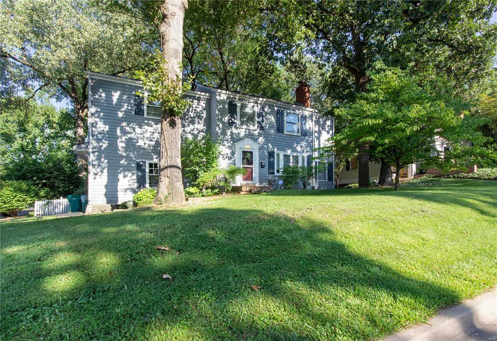 1106 S Elm Ave photo 1