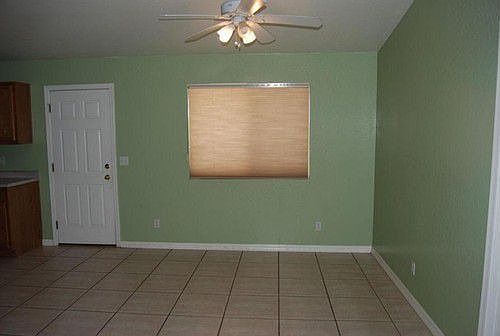 4th image of 1108 N 115th Pl