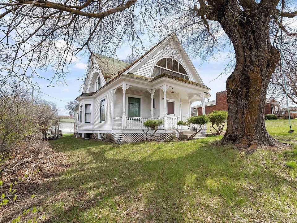 402 S 1st St, Harrington, WA 99134 Zillow