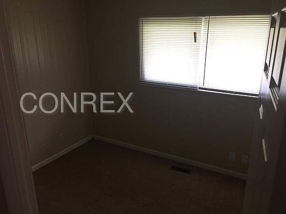 4th image of 10714 Gloria Ave