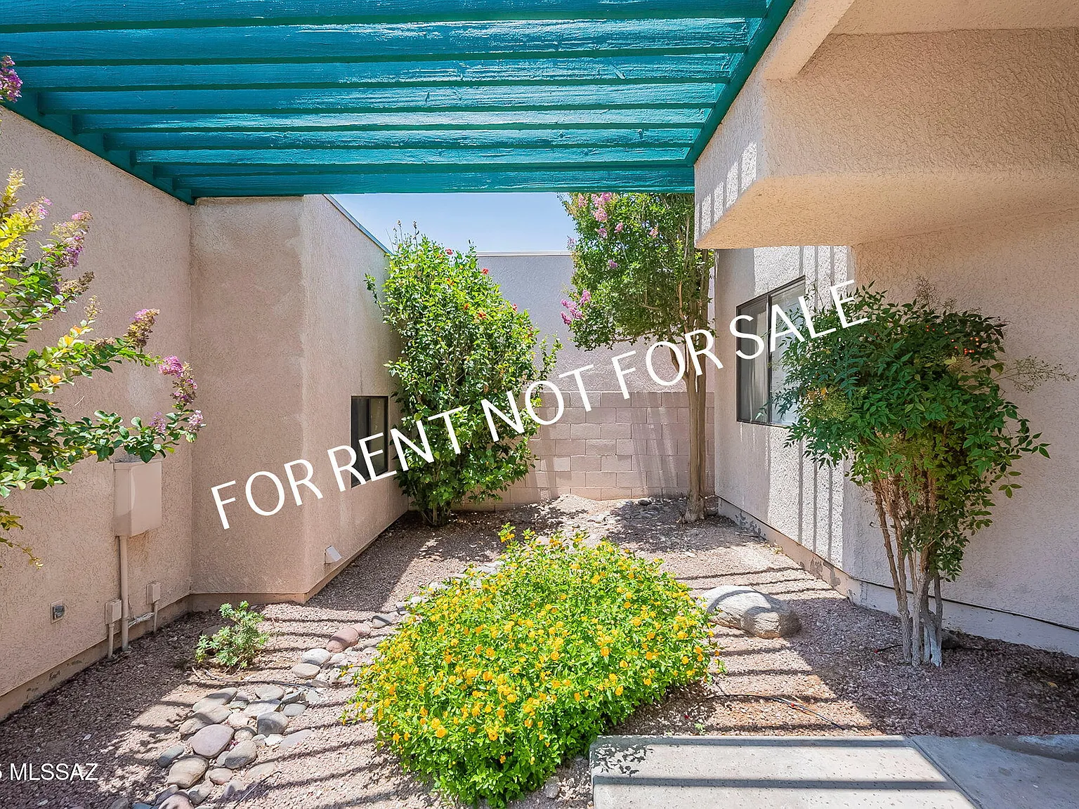 3 bed, 2.0 bath, 1393 sqft, $2,495 — Photo 4