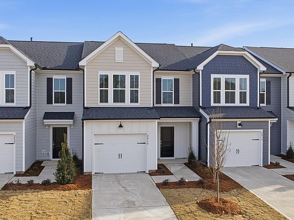 3rd image of 2818 Rodeo Ct