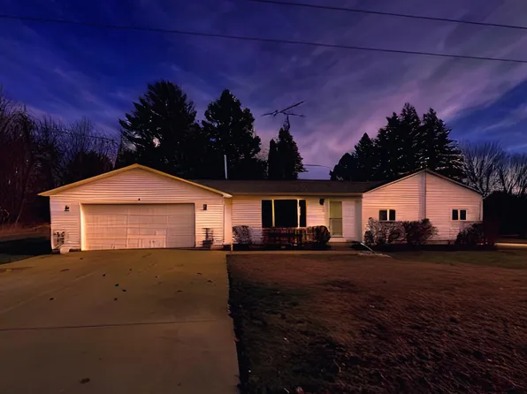 58 N Gordon Rd, Scottville, MI 49454