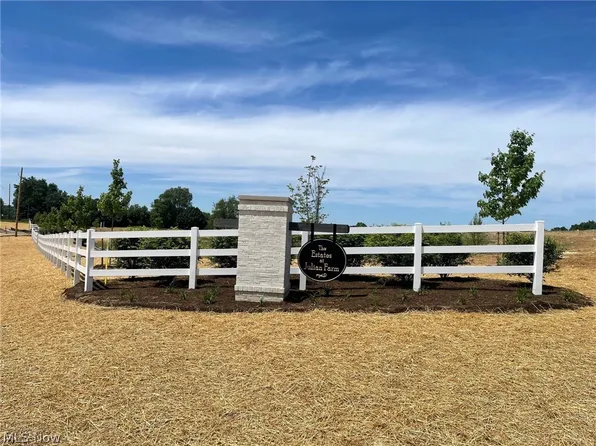 41 Joyce Ave NW, Massillon, OH 44646