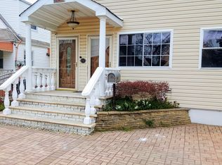 23945 148th Rd #2, Rosedale, NY 11422