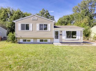 15472 Orchard St, Romulus, MI 48174