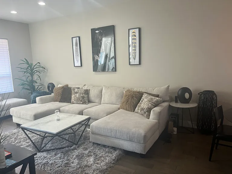 5540 Valentia Ct — Photo 6