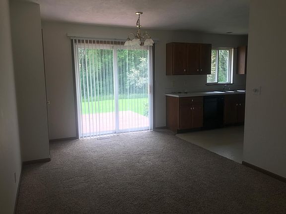 3rd image of 1205 Cranberry Ct