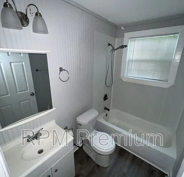 3647 Mission Dr — Photo 11