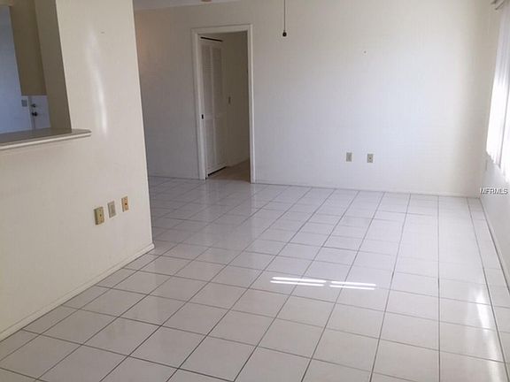4th image of 110 Circlewood Dr #B2-2