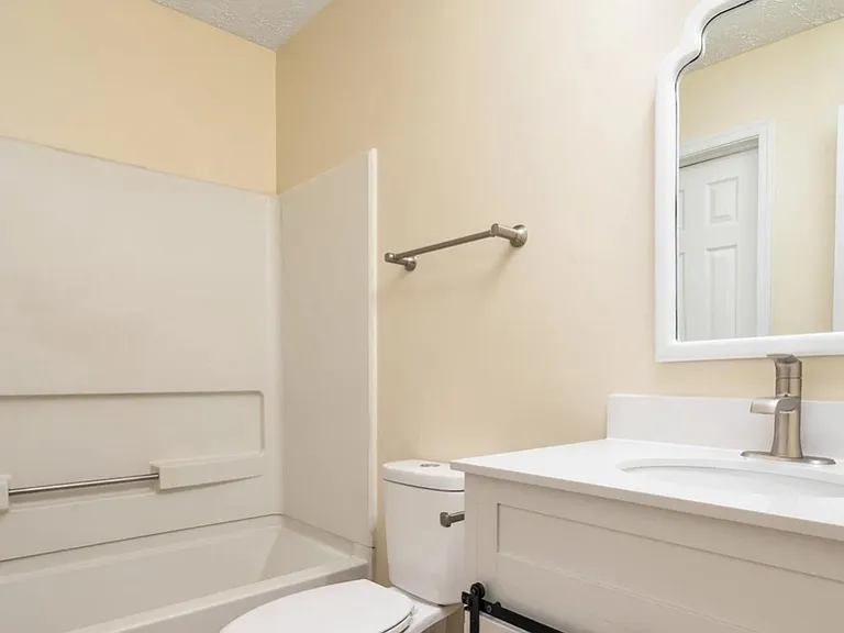 2431 W Rosecroft Village Cir — Photo 18