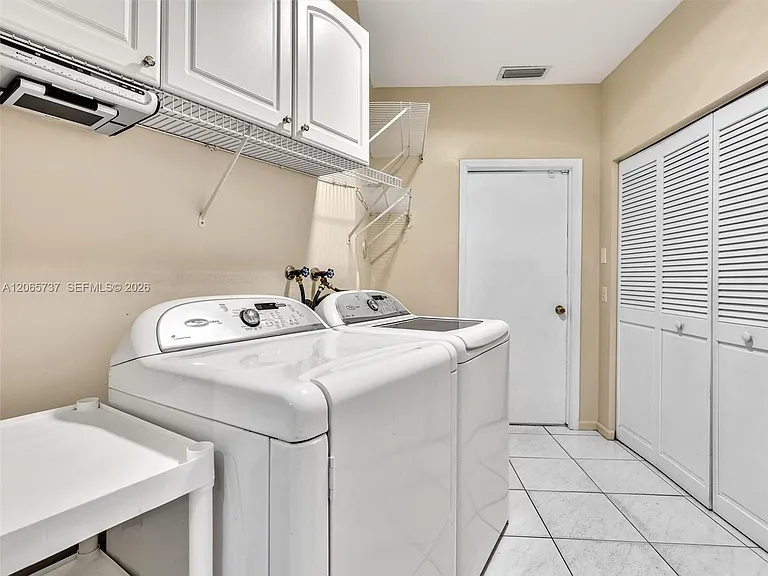 11335 Lake Shore Dr — Photo 23