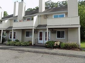 112 Willow Spgs, New Milford, CT